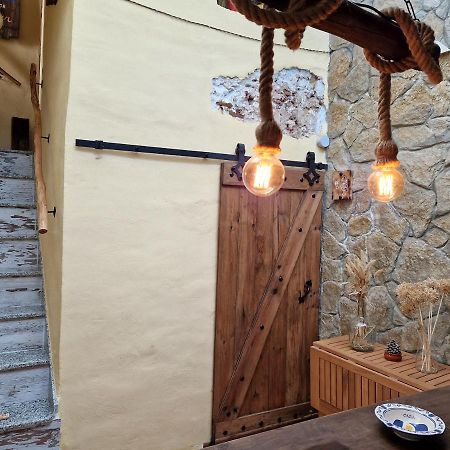Casa Cuartel Villa El Gastor Bagian luar foto