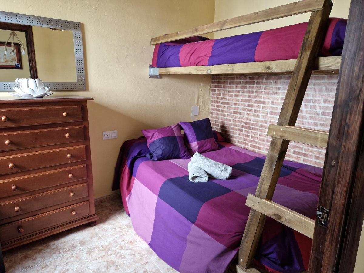 Casa Cuartel Villa El Gastor Bagian luar foto
