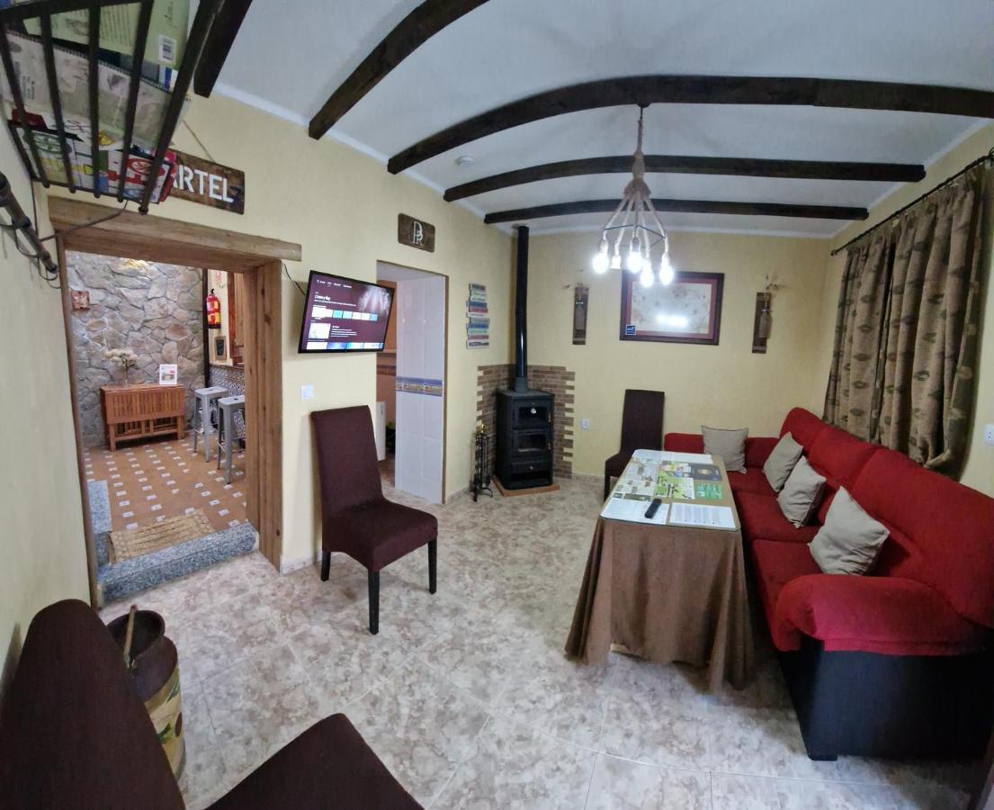 Casa Cuartel Villa El Gastor Bagian luar foto